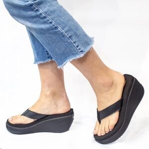VOLATILE Frappachino Wedge Style Flip Flop black 10